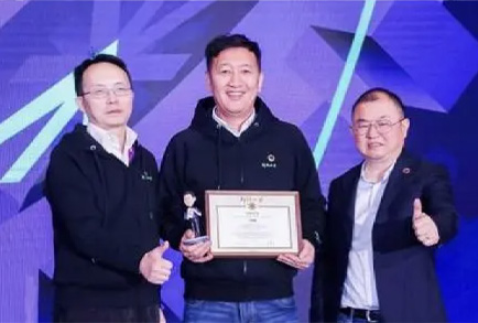 >Grand Prize Won at China Auto Supply Chain Summit 2021 by ASU’s AR Smart Tailgate